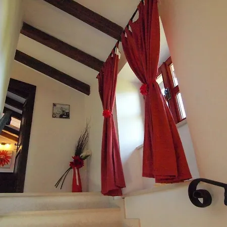 Mon Perin Castrum - Casa Felice Ferienhaus Bale