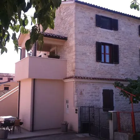 Mon Perin Castrum - Casa Felice Σπίτι διακοπών *