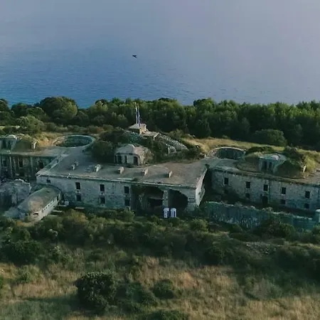 Mon Perin Castrum - Casa Felice Σπίτι διακοπών *